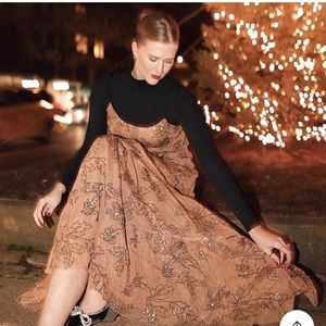 NWT Anthropologie Maeve as sequin tulle midi dresss in Medium